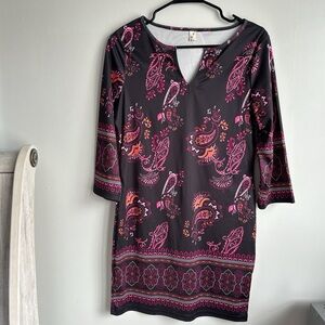 Boutique brand Paisley Print Dress with V-Neck